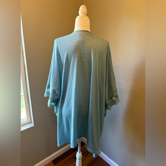 Lauren Conrad Open Front Cardigan with Lace Trim - Picture 4 of 5